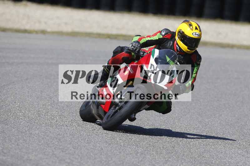 /01 02.04.2026 MAZ ADR/Gruppe gelb Gruppe gruen/21